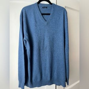 Men’s v-neck cashmere sweater
